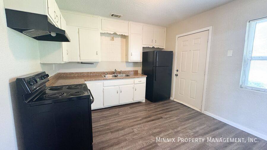 House for rent at 1914 39th St #1 Fs, Lubbock, TX 79412