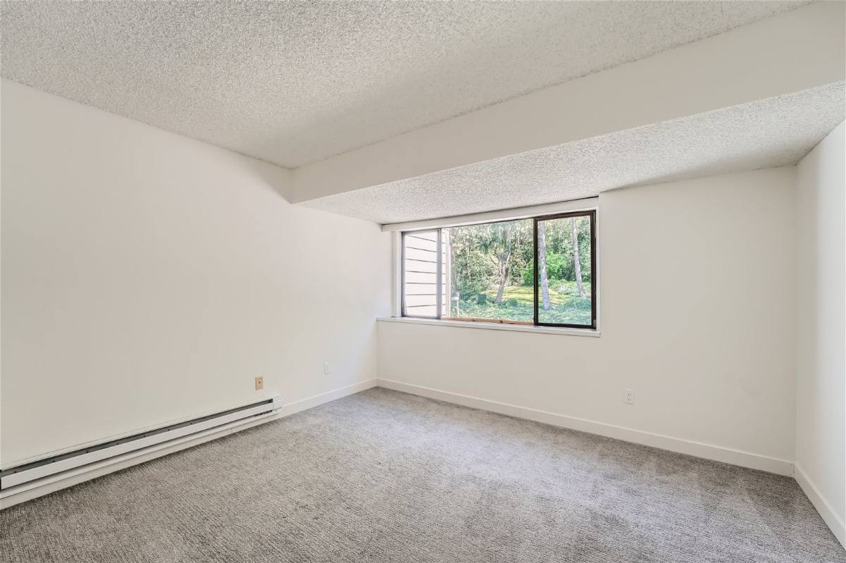 Townhouse for rent at 22717 Lakeview Dr #A2, Mountlake Terrace, WA 98043