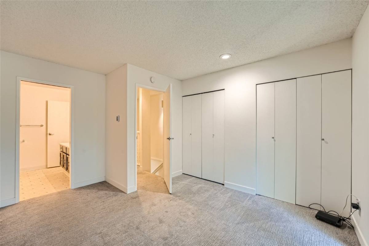 Townhouse for rent at 22717 Lakeview Dr #A2, Mountlake Terrace, WA 98043