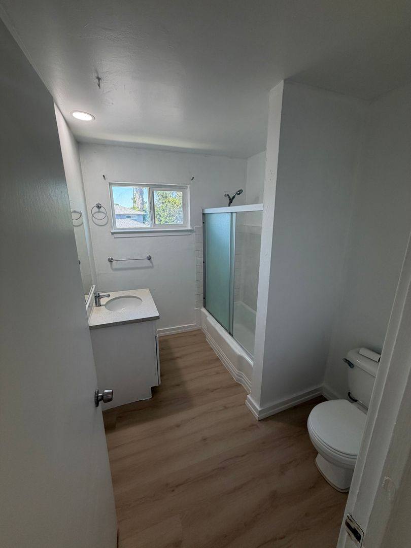 Apartment for rent at 831 Opal Dr, San Jose, CA 95117