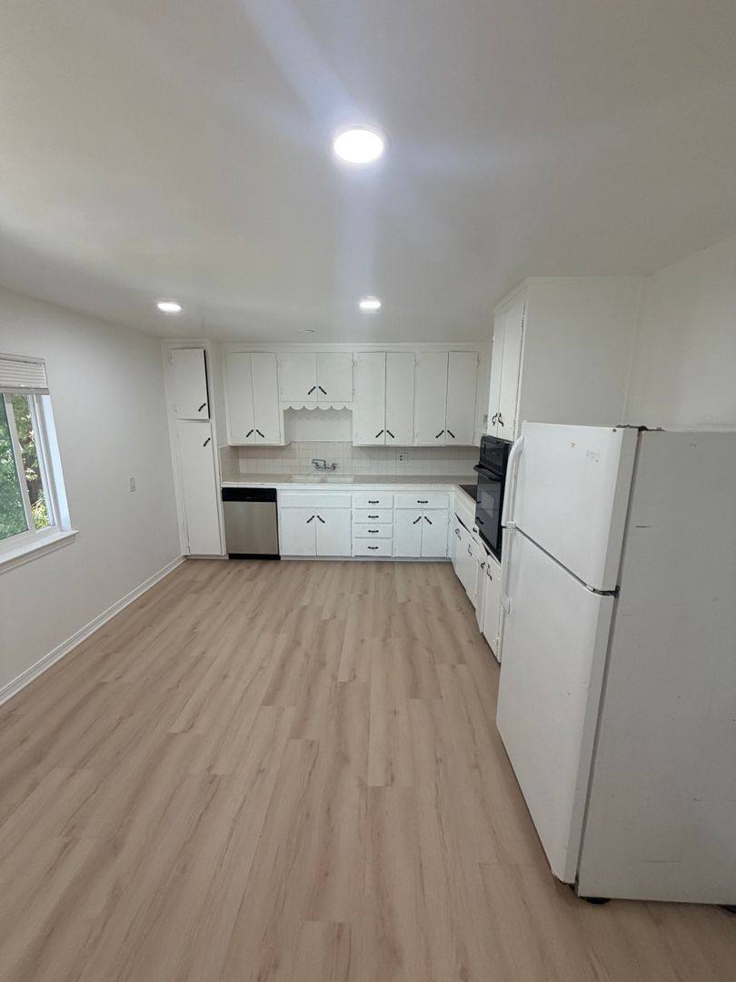 Apartment for rent at 831 Opal Dr, San Jose, CA 95117