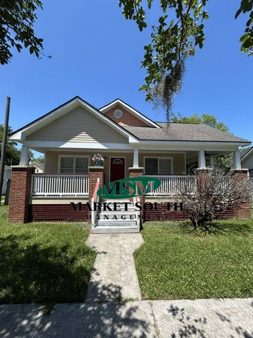 House for rent at 738 E Anderson St, Savannah, GA 31401