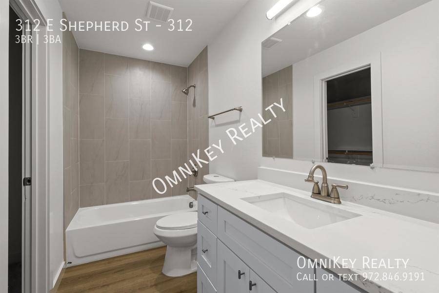 Apartment for rent at 312 E Shepherd St #312, Denison, TX 75021