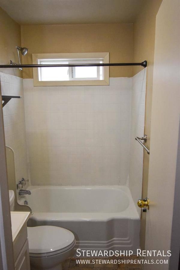 Apartment for rent at 48177 Lauren Dr #4, Oakridge, OR 97463