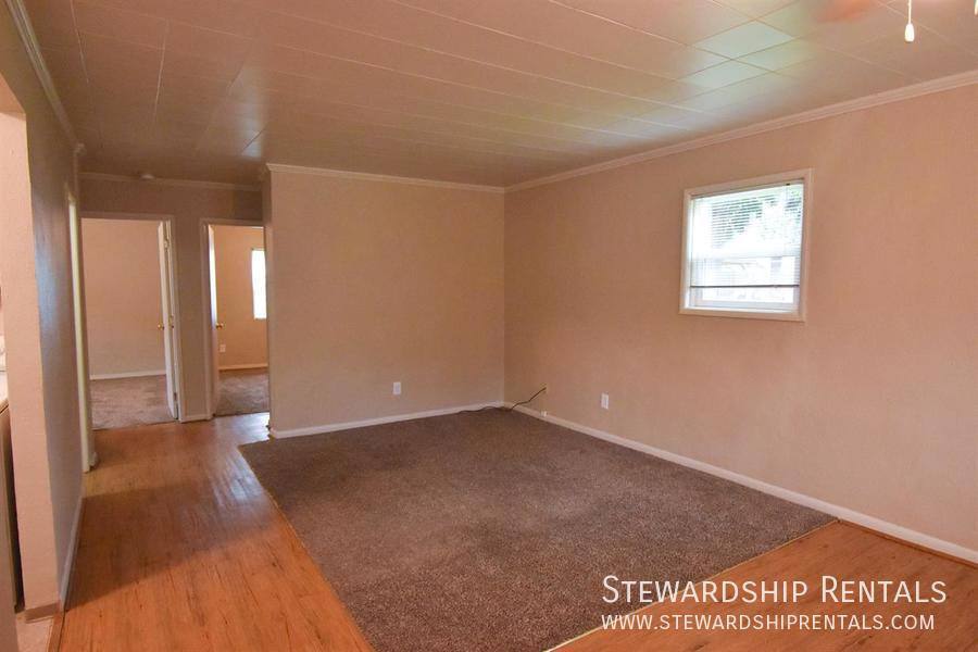 Apartment for rent at 48177 Lauren Dr #4, Oakridge, OR 97463