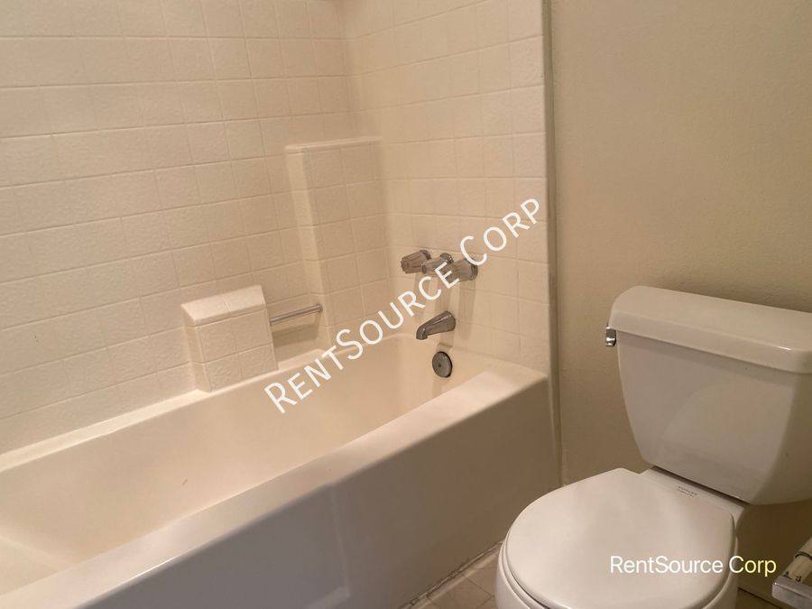 Condo for rent at 2554 Olive Dr #18, Palmdale, CA 93550