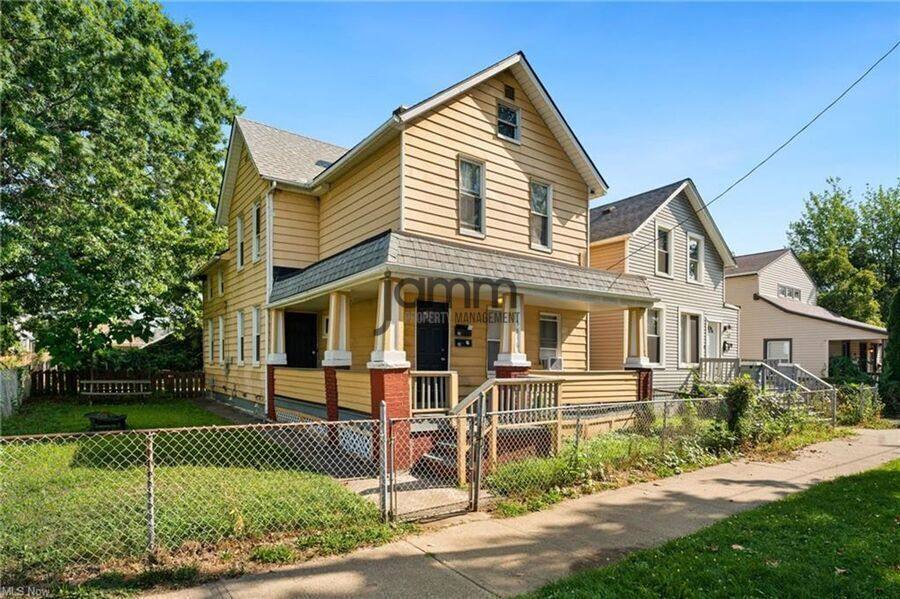 Apartment for rent at 5816 Madison Ave, Cleveland, OH 44102