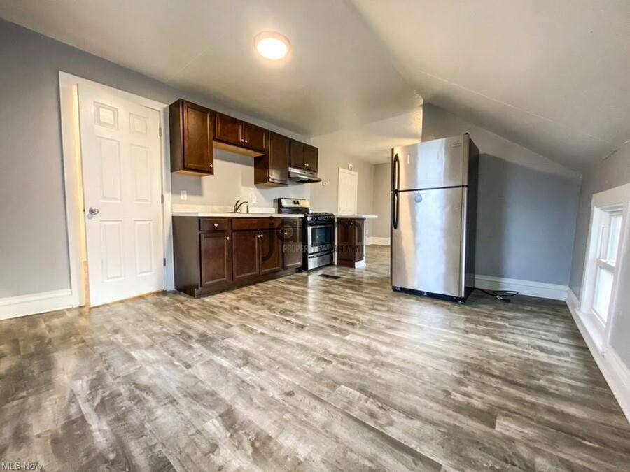 Apartment for rent at 5816 Madison Ave, Cleveland, OH 44102