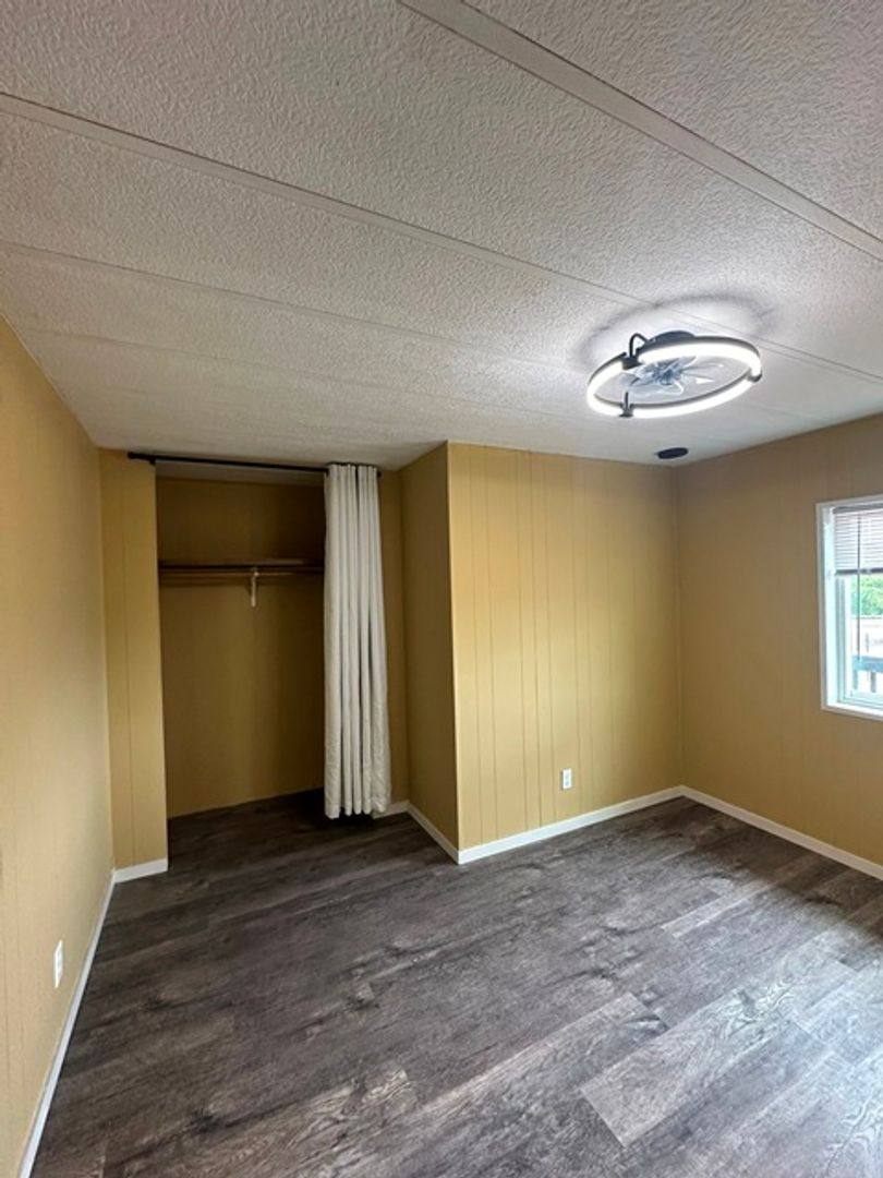 House for rent at 1616 Frontage Rd, Klamath Falls, OR 97601