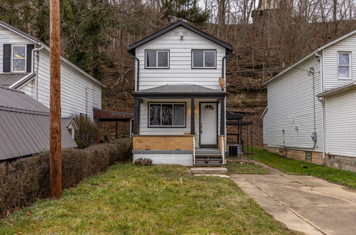 House for rent at 106 Blythe Rd, Morgan, PA 15064
