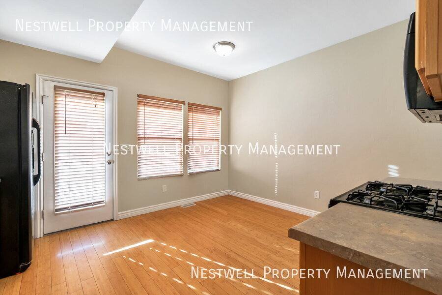 Townhouse for rent at 11754 S Oakmond Rd, South Jordan, UT 84009