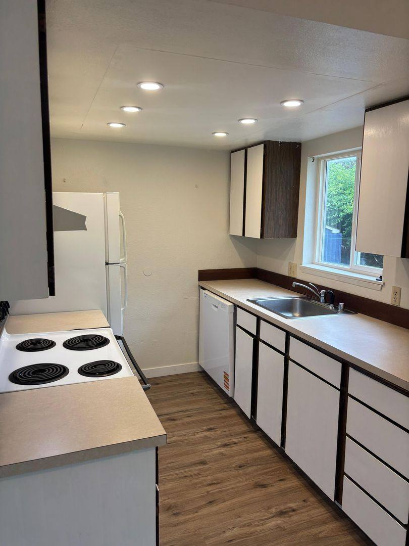 Apartment for rent at 6008 202nd St SW, Lynnwood, WA 98036