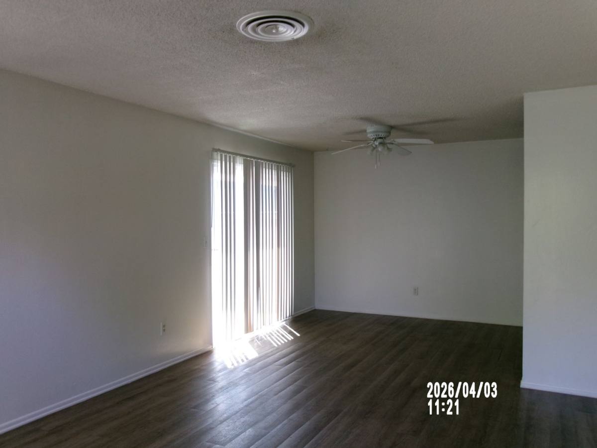 Apartment for rent at 3404 Ashe Rd, Bakersfield, CA 93309