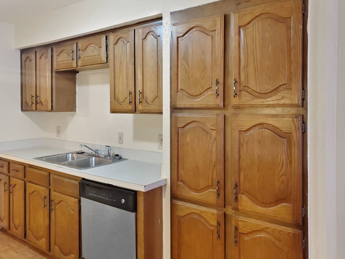House for rent at 5216 Carpenter Dr, Arlington, TX 76017