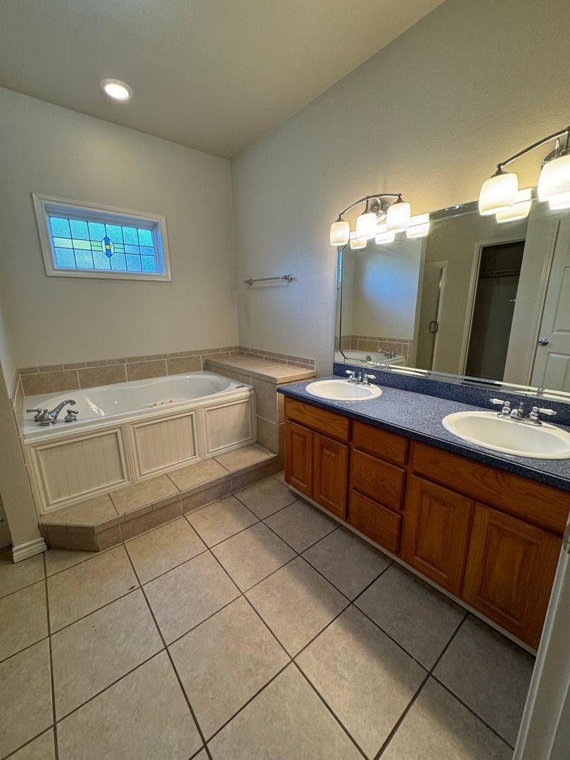House for rent at 102 Pecan Ridge, Mount Vernon, TX 75457