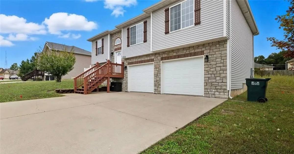 House for rent at 16185 Hershey, Saint Robert, MO 65584