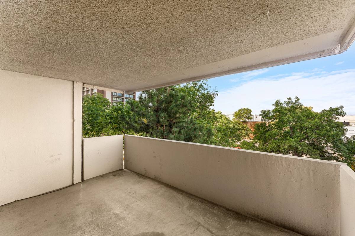 Condo for rent at 2 Adams St, Denver, CO 80206