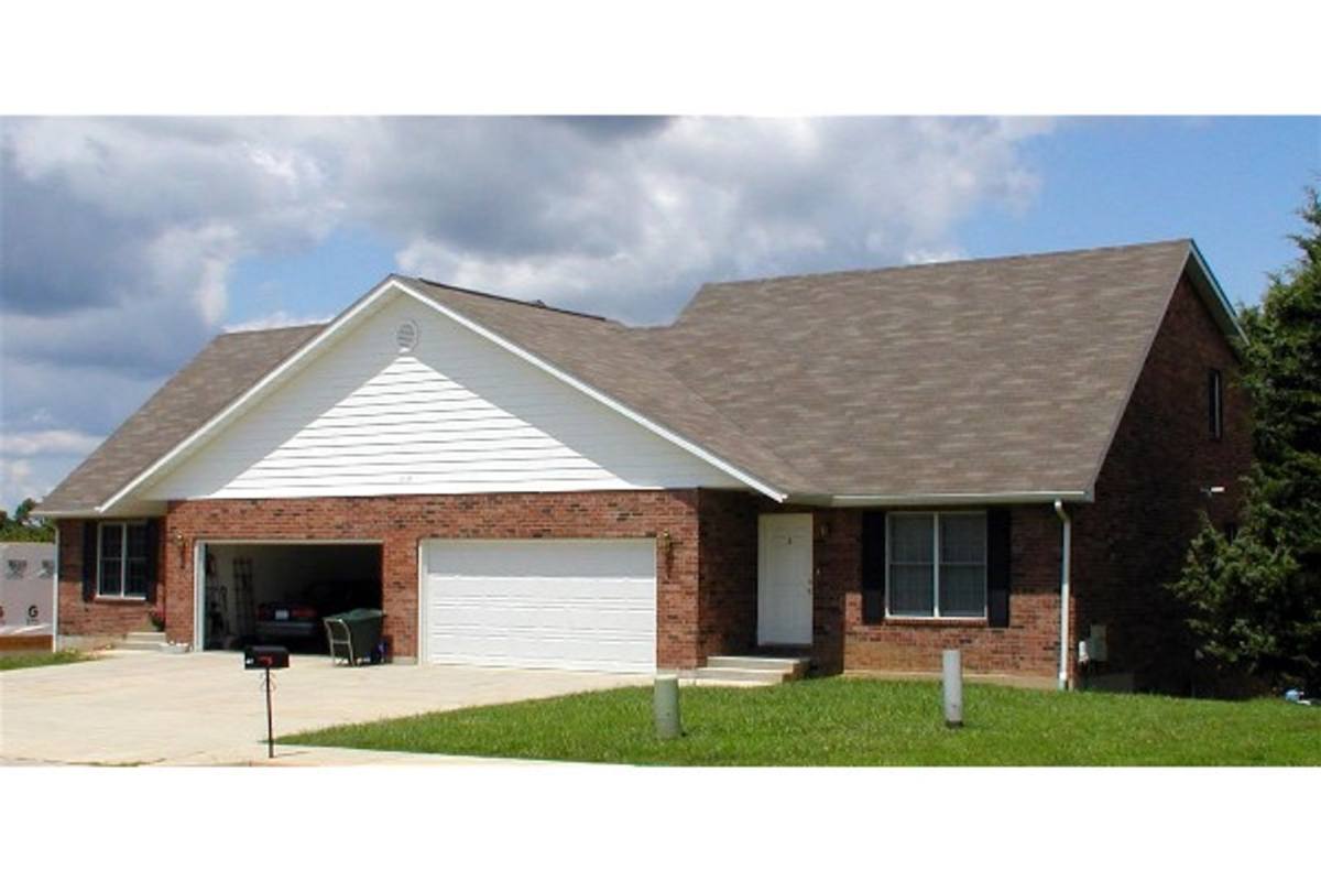 Apartment for rent at 1319 California, Rolla, MO 65401
