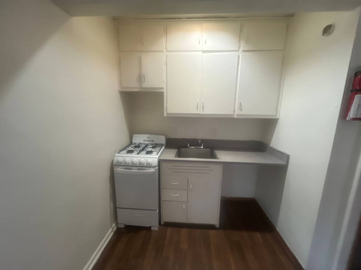 Apartment for rent at 3920 N 6th St, Milwaukee, WI 53212