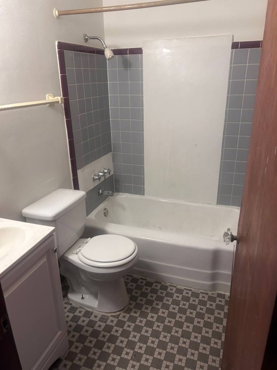 Apartment for rent at 3920 N 6th St, Milwaukee, WI 53212