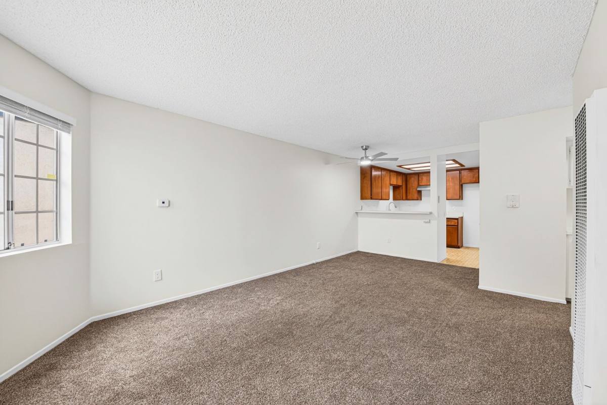 Apartment for rent at 1075 Loma Ave, Long Beach, CA 90804