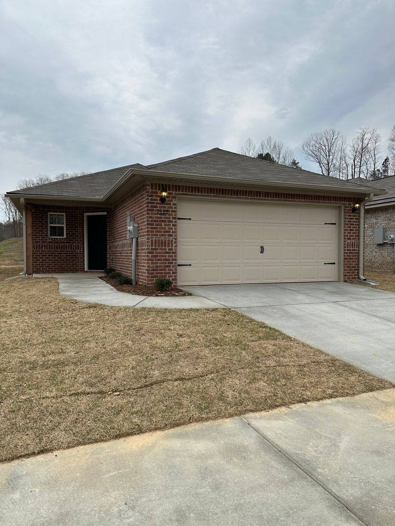 House for rent at 2122 Kilpatrick Lane, Cullman, AL 35058