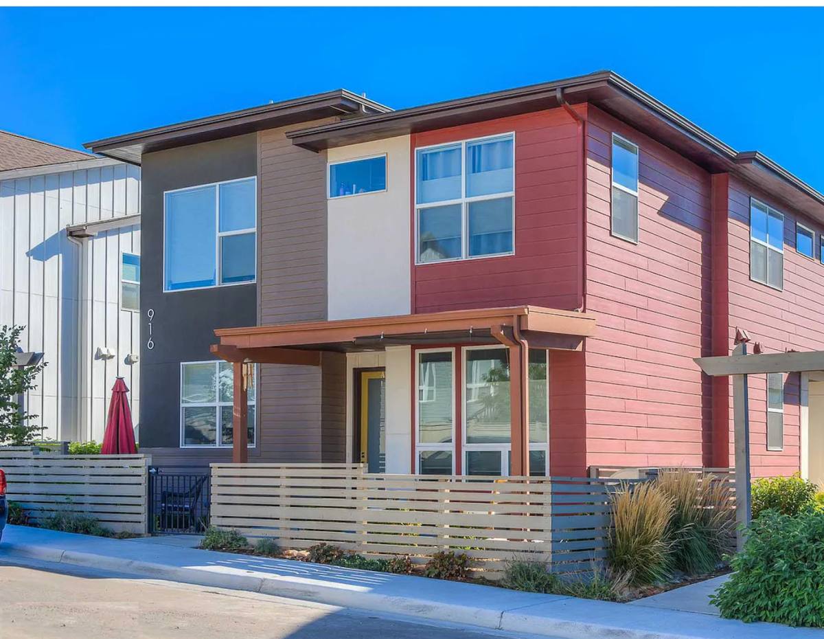 Townhouse for rent at 916 Cimarron Dr #A, Lafayette, CO 80026