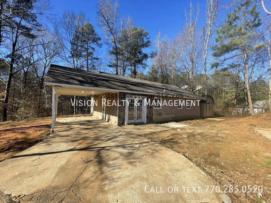 House for rent at 32 Doris Mill Rd, Carrollton, GA 30116