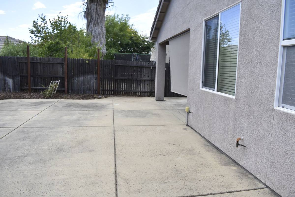 House for rent at 2360 Lockton Dr, Roseville, CA 95747