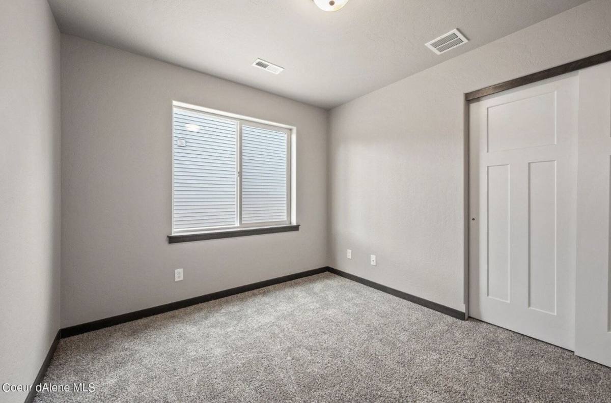 House for rent at 31815 N 9th Ave, Spirit Lake, ID 83869