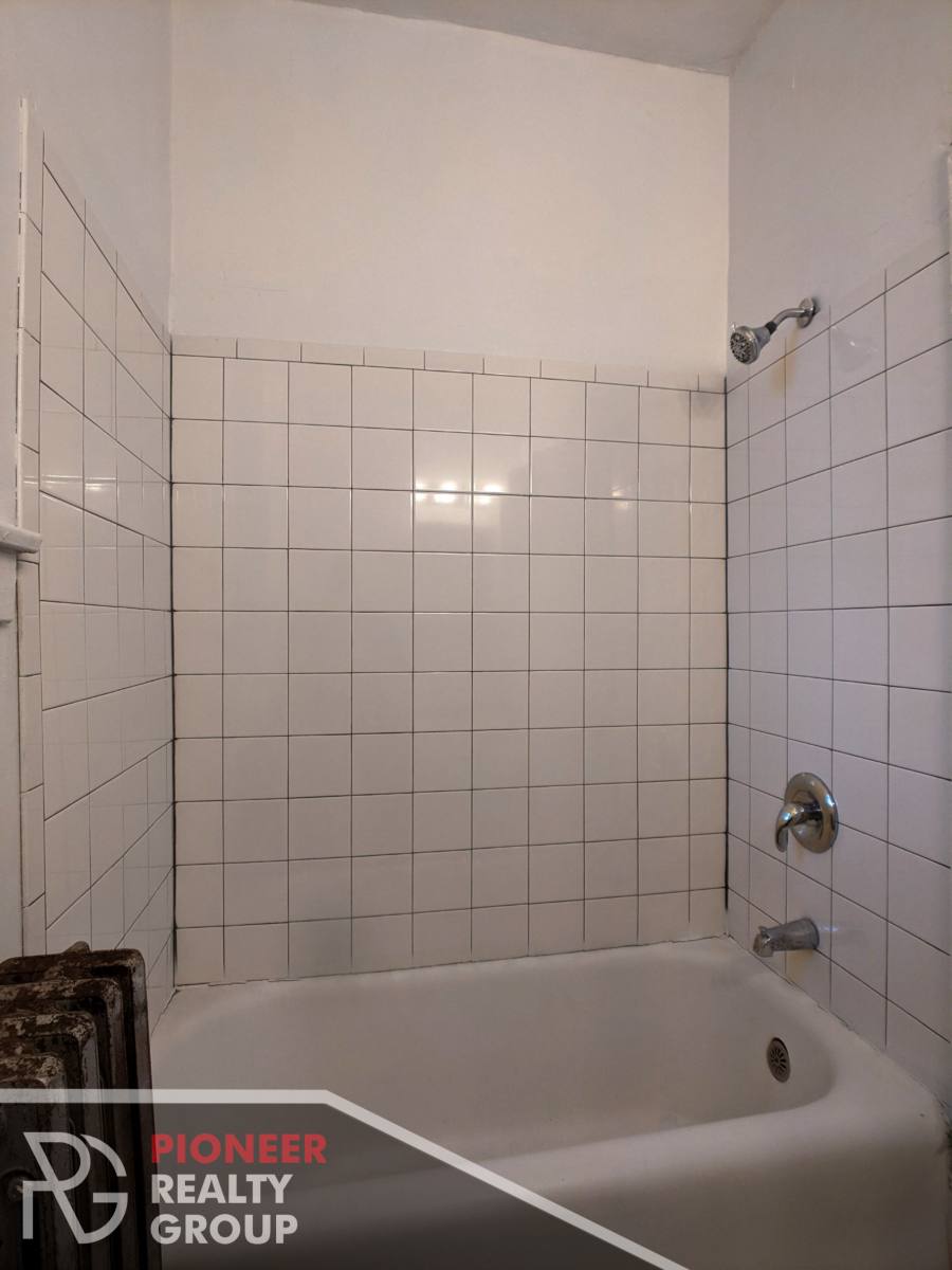 Apartment for rent at 4829 N Damen, Chicago, IL 60625