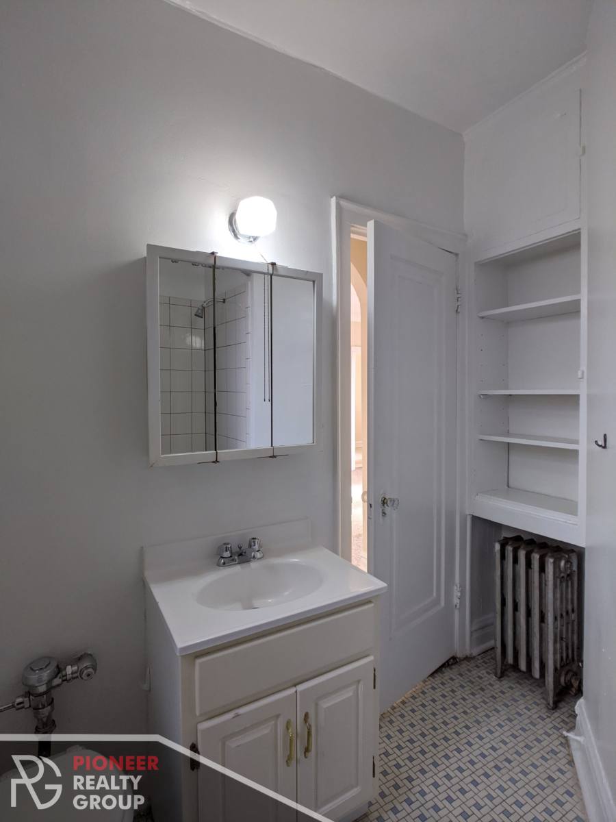 Apartment for rent at 4829 N Damen, Chicago, IL 60625