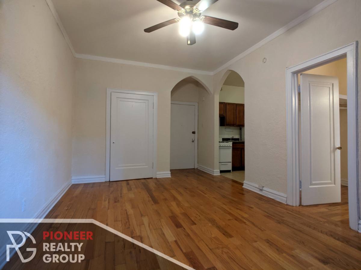 Apartment for rent at 4829 N Damen, Chicago, IL 60625
