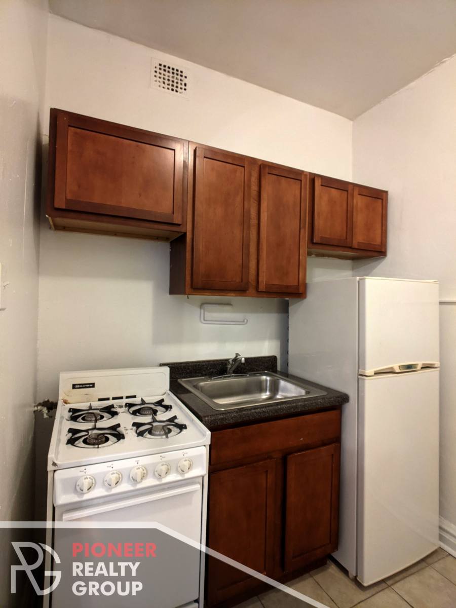 Apartment for rent at 4829 N Damen, Chicago, IL 60625