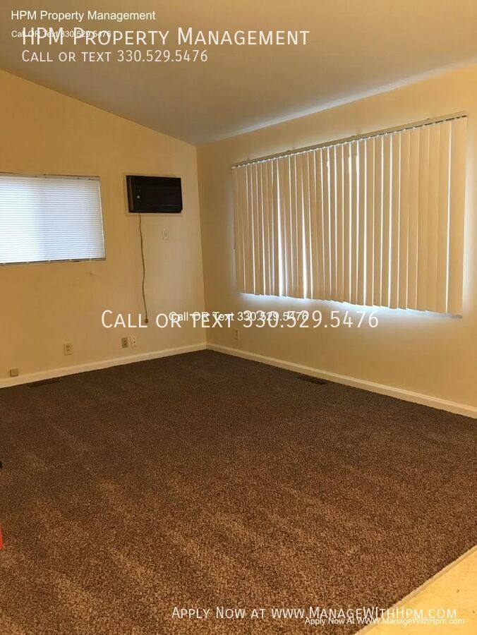 Apartment for rent at 2381 Newton St, Akron, OH 44305