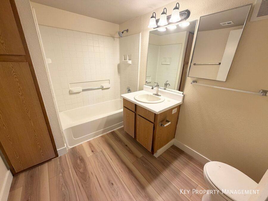Apartment for rent at 4648 Krissylouise Way #A, Las Vegas, NV 89121