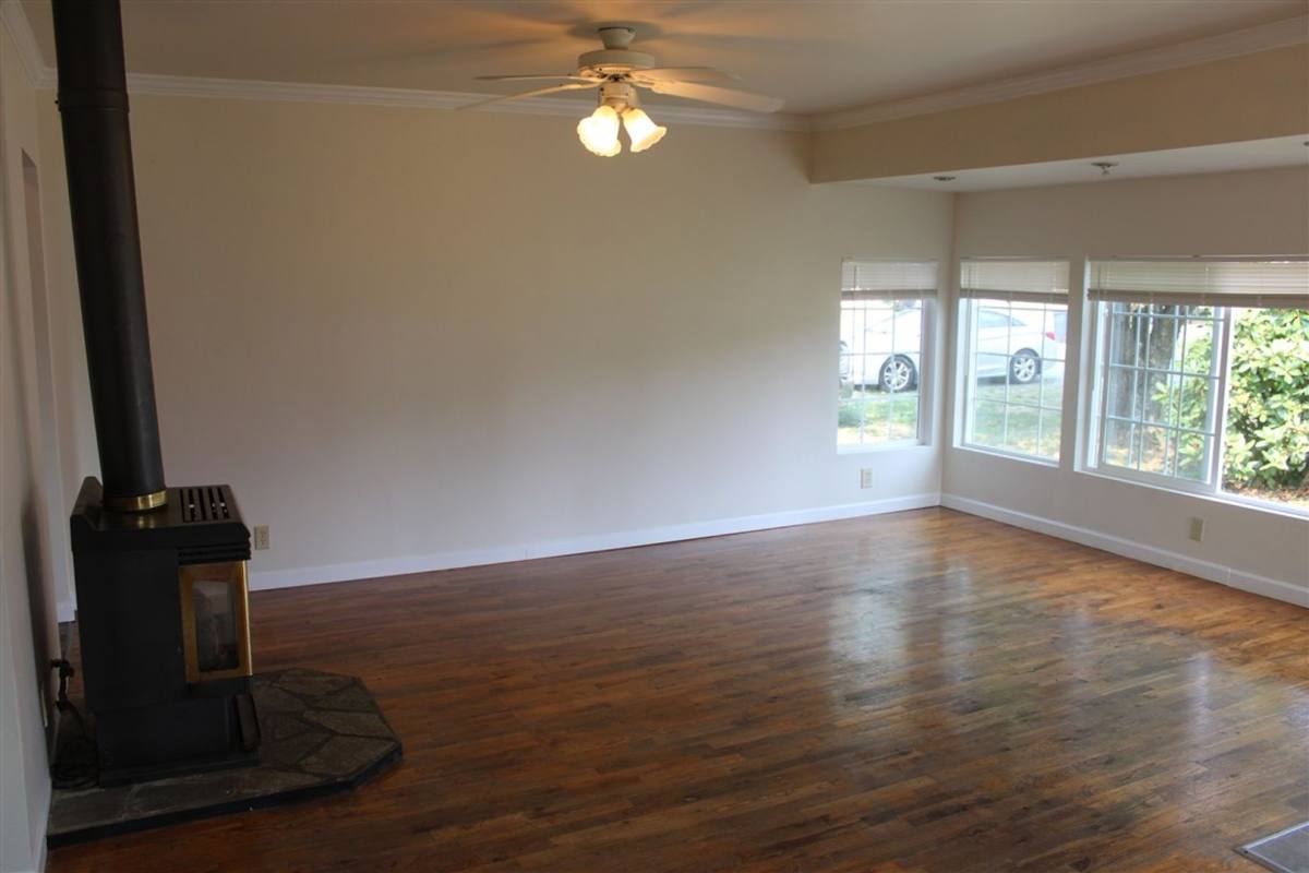 House for rent at 945 Fidalgo St, Sedro Woolley, WA 98284