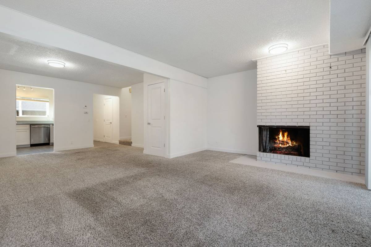 Townhouse for rent at 12506 16th St NE #B-08, Lake Stevens, WA 98258