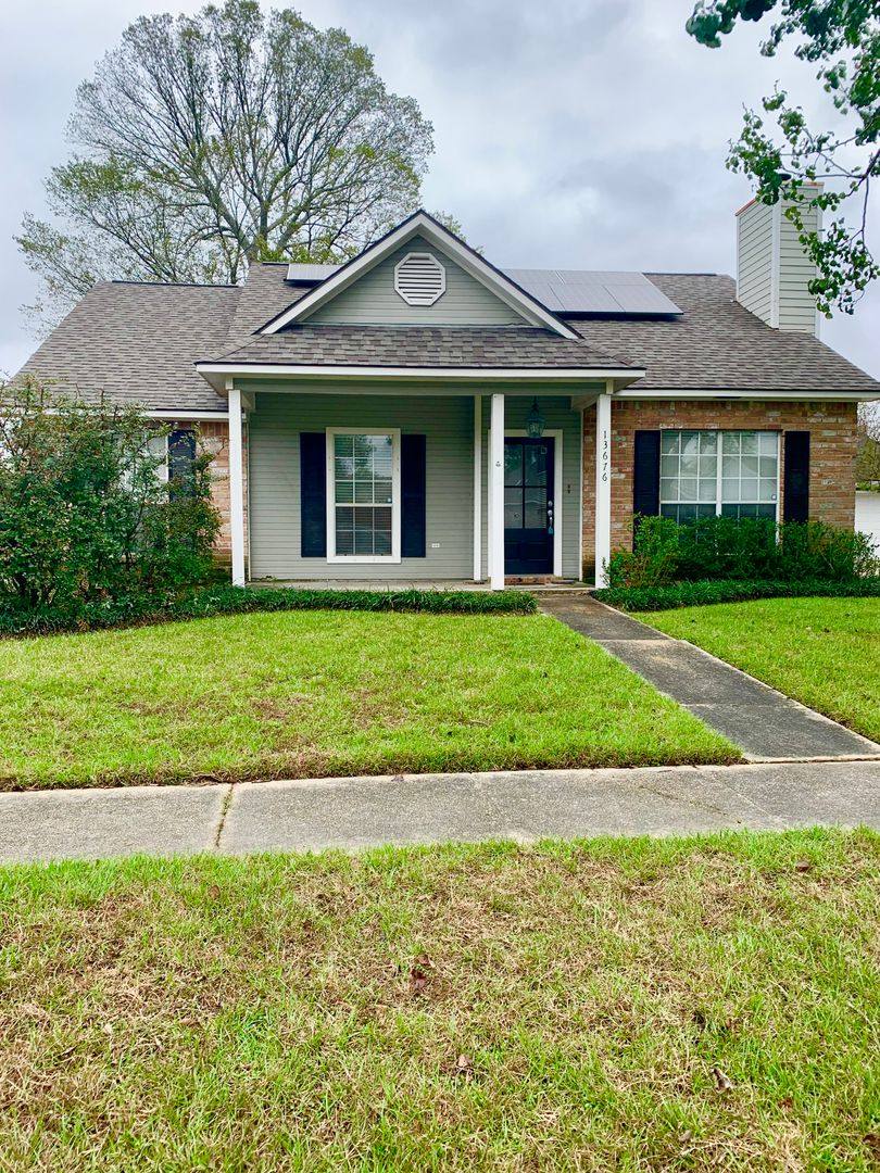 House for rent at 13676 Greenview Ave, Baton Rouge, LA 70816