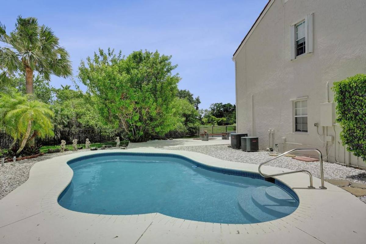 House for rent at 21461 Sawmill Court, Boca Raton, FL 33498