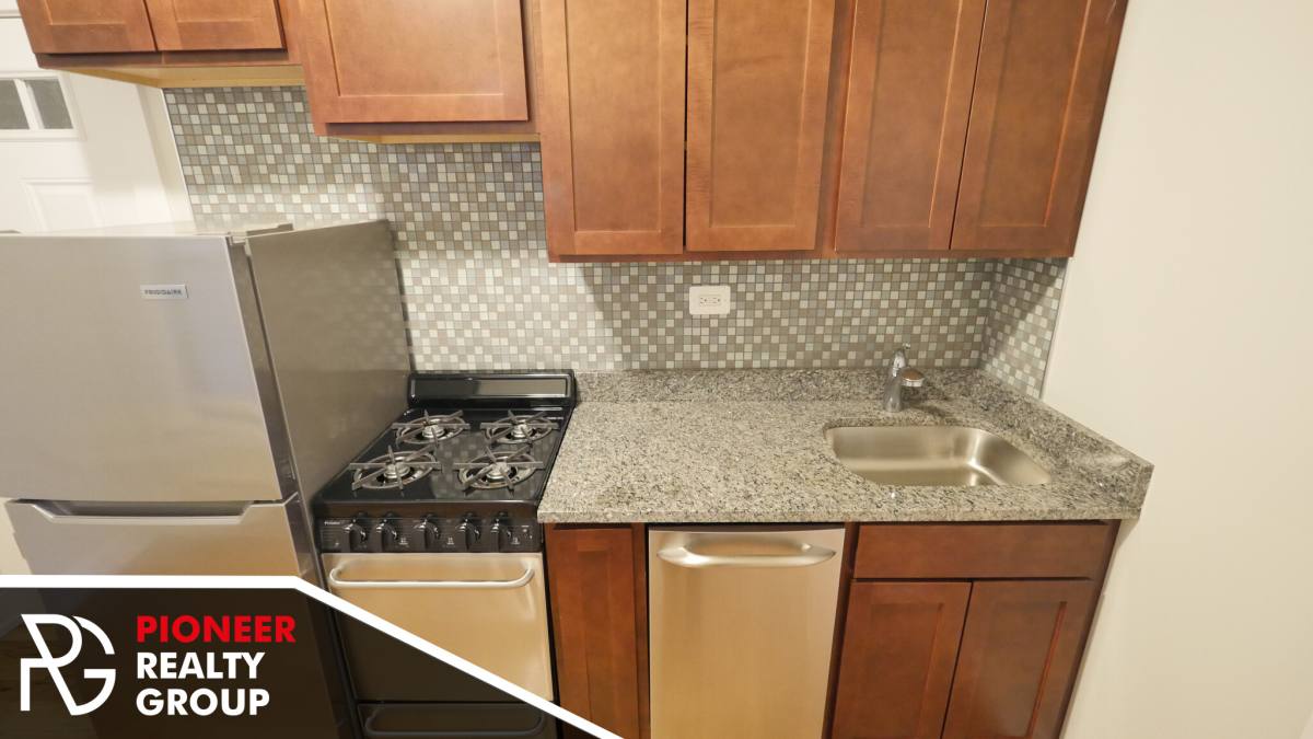 Apartment for rent at 2840 N Orchard, Chicago, IL 60657