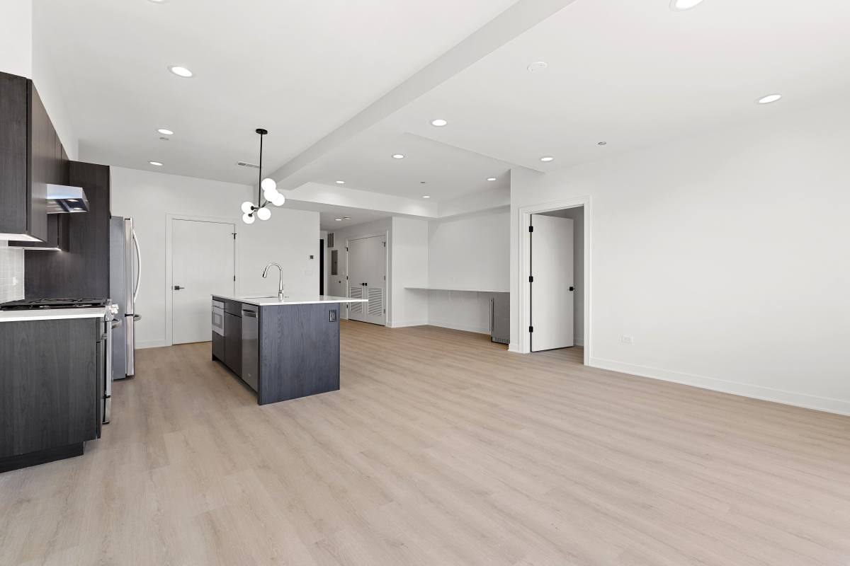 Apartment for rent at 1801 W Grand Ave, Chicago, IL 60622