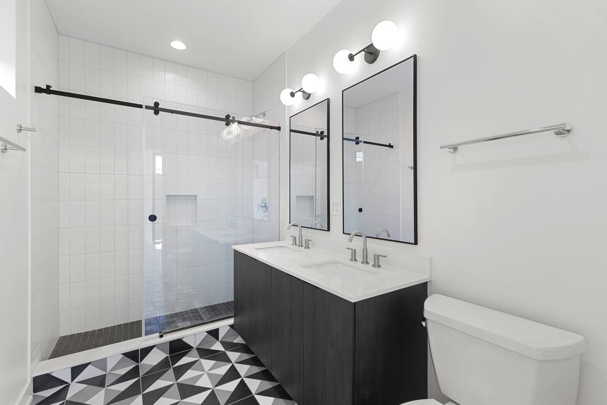 Apartment for rent at 1801 W Grand Ave, Chicago, IL 60622