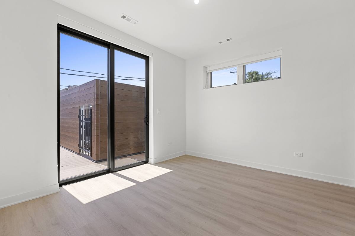 Apartment for rent at 1801 W Grand Ave, Chicago, IL 60622