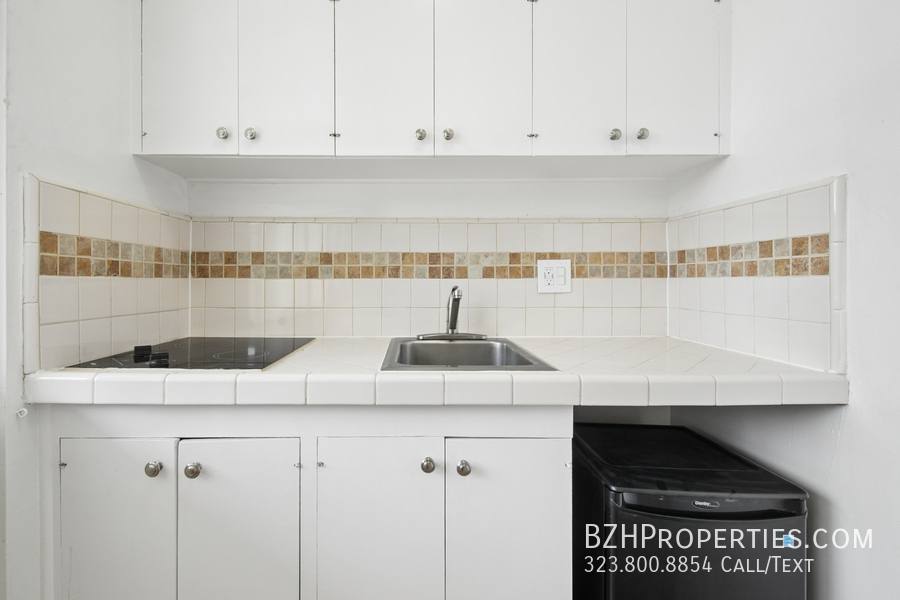 Apartment for rent at 400 S Occidental Blvd #19, Los Angeles, CA 90057