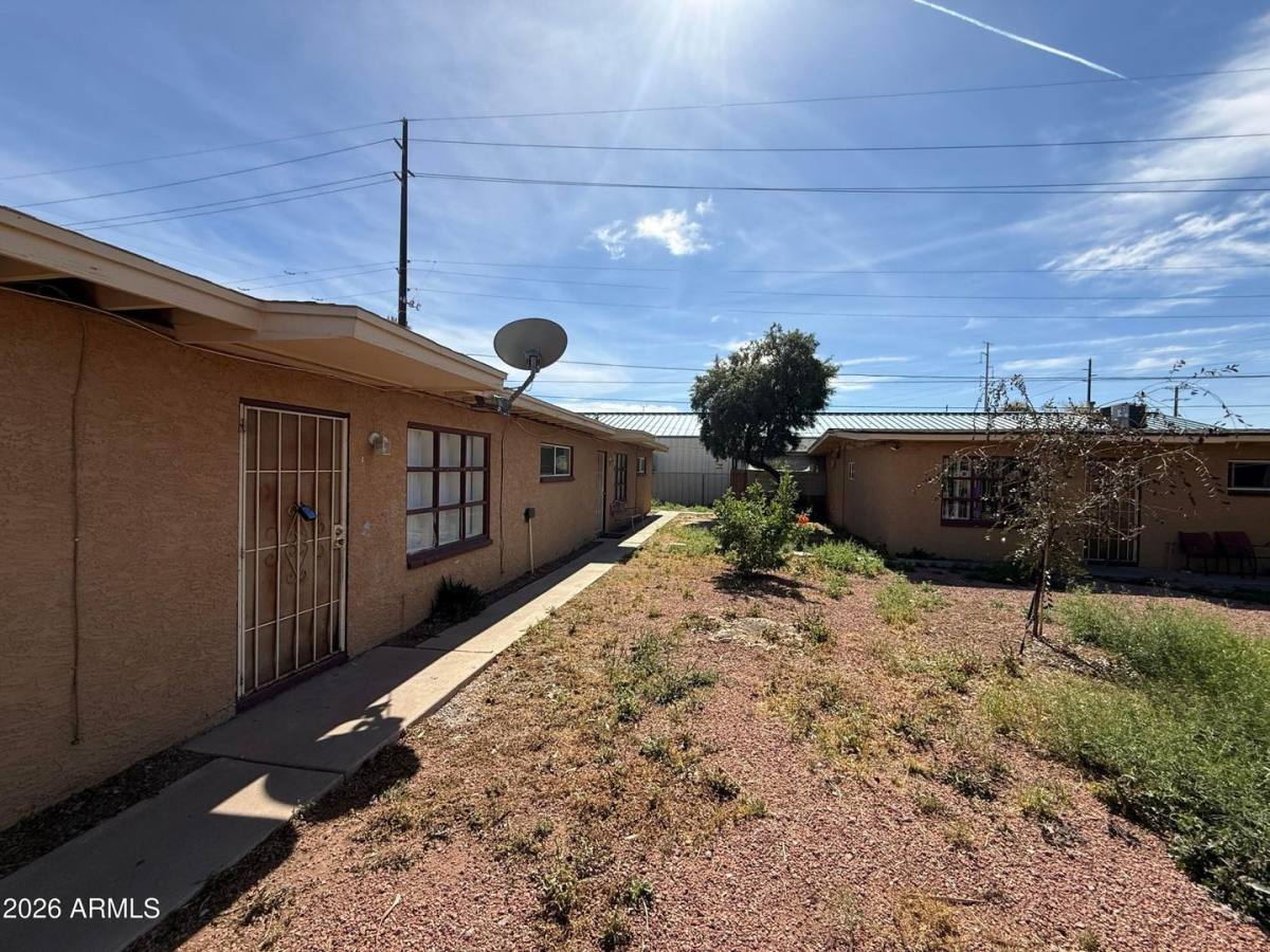 Apartment for rent at 3839 W Hazelwood St, Phoenix, AZ 85019