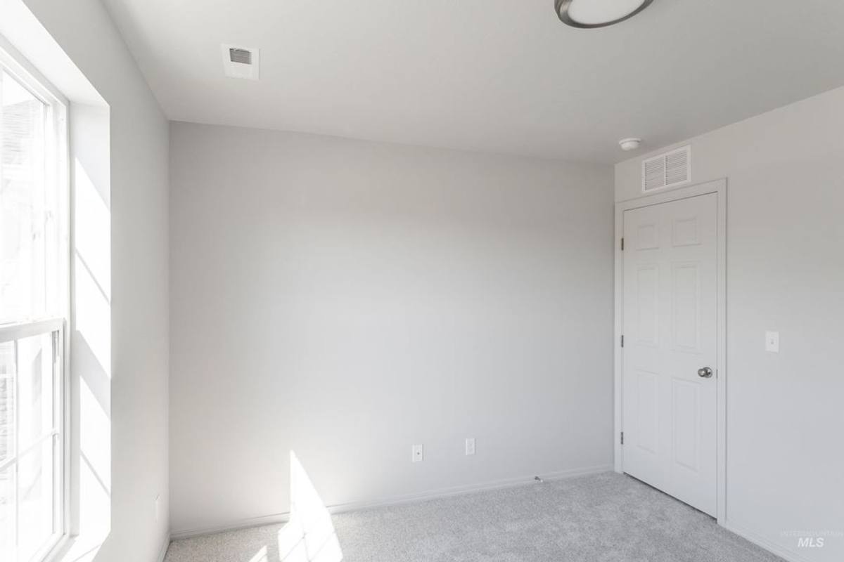 House for rent at 19556 Calais Ave, Caldwell, ID 83605