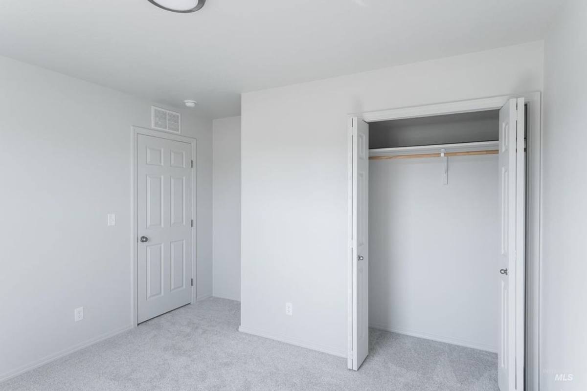 House for rent at 19556 Calais Ave, Caldwell, ID 83605