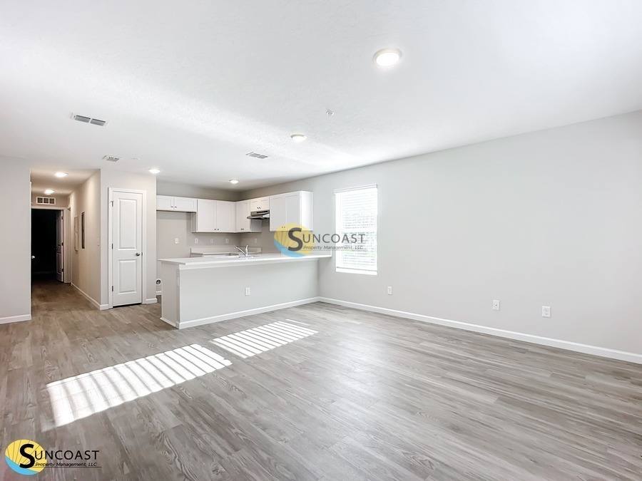 Apartment for rent at 6523 Breezy Oaks Way #102, Jacksonville, FL 32244