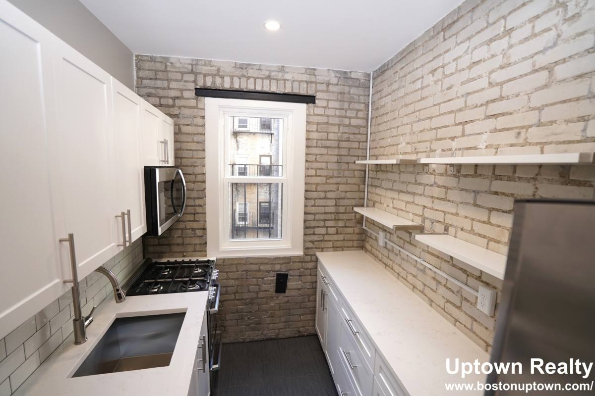 Apartment for rent at 1140 Commonwealth Ave #17, Allston, MA 02134